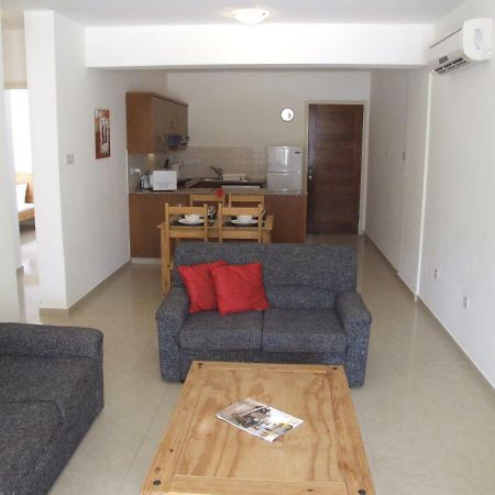 2 Bedroom Poolside Apartment E9 Pégeia Exteriör bild